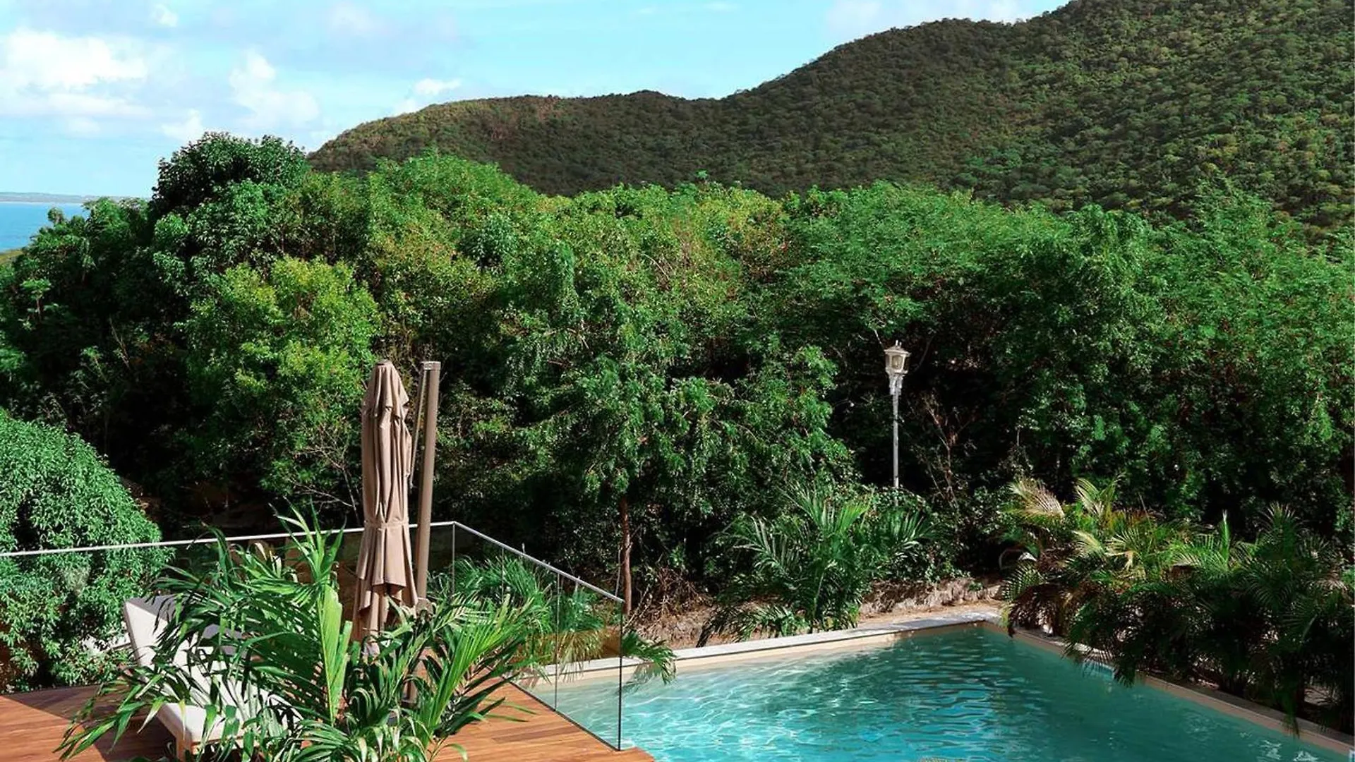 Appartement Avec Piscine Et Acces Direct A La Piscine A Debordement - Fr-1-734-67 Marigot