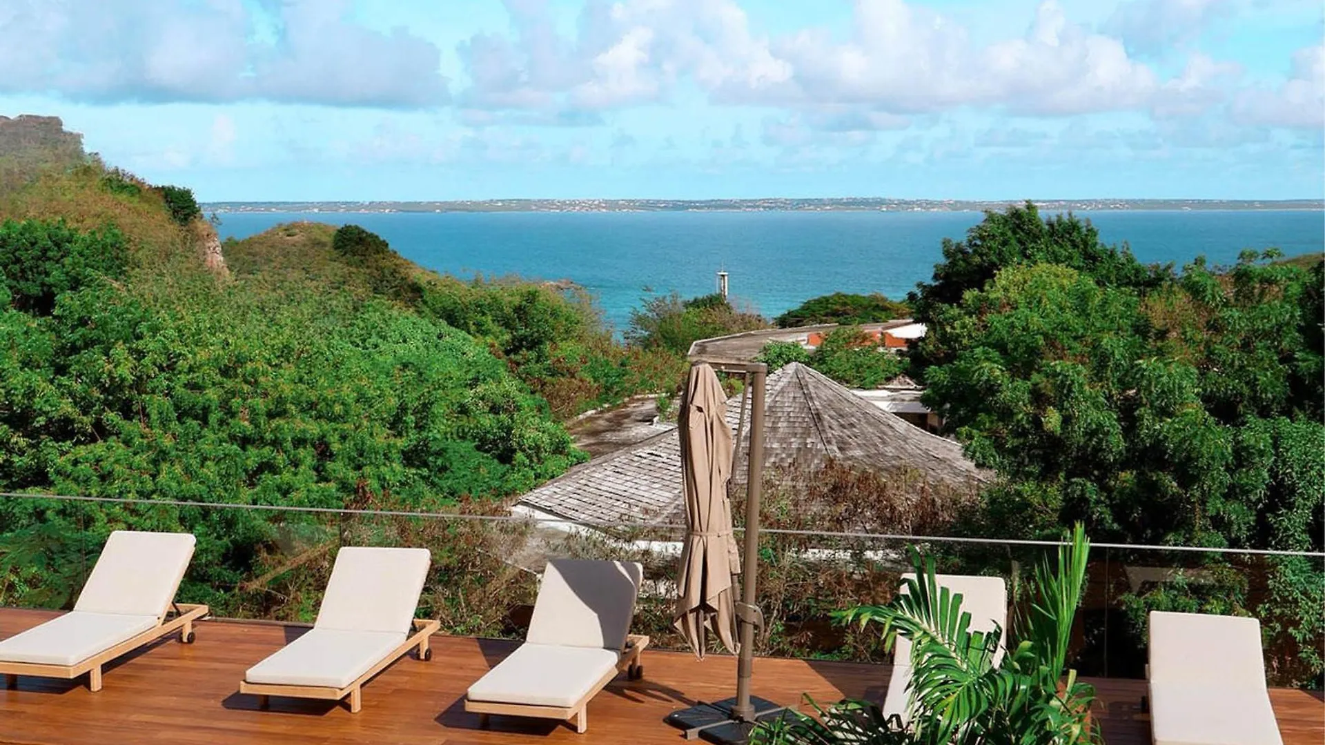 Appartement Avec Piscine Et Acces Direct A La Piscine A Debordement - Fr-1-734-67 Marigot